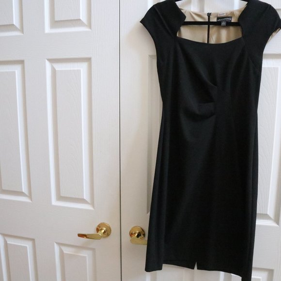 Connected Black Dress - Picture 3 of 5